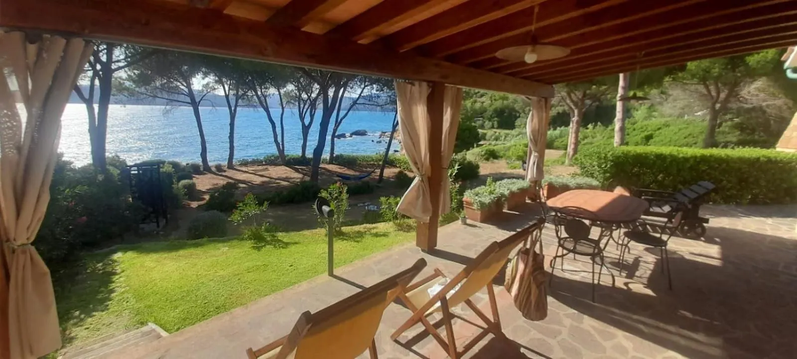 Holiday home Meraviglioso Villino Direttamente Sul Mare Con Posto Auto E Aria Condizionata! Villa Capoliveri  Italy