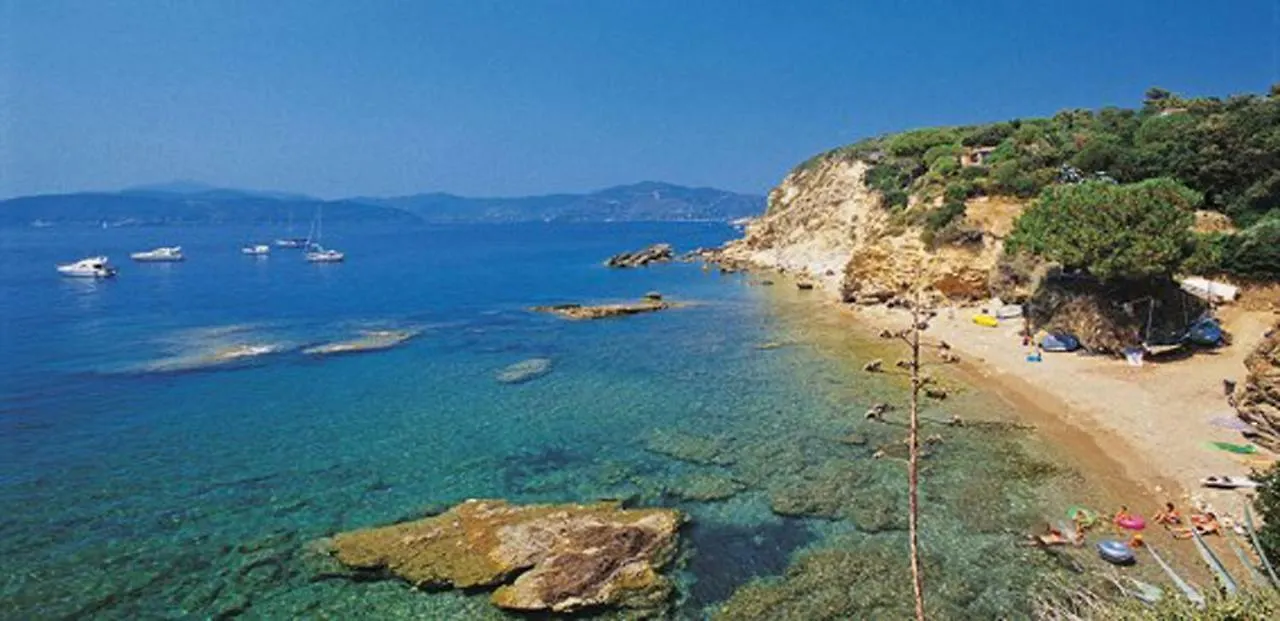 Meraviglioso Villino Direttamente Sul Mare Con Posto Auto E Aria Condizionata! Villa Capoliveri  Italy